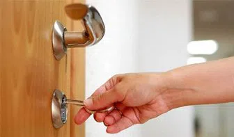 Hollywood Locksmith Services Hollywood, FL 954-366-0895 - 13-Re-Key-Locks